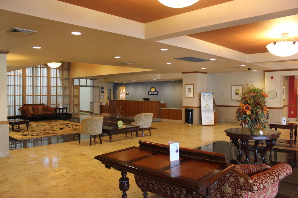 Clarion Hotel Milwaukee Airport Exterior foto