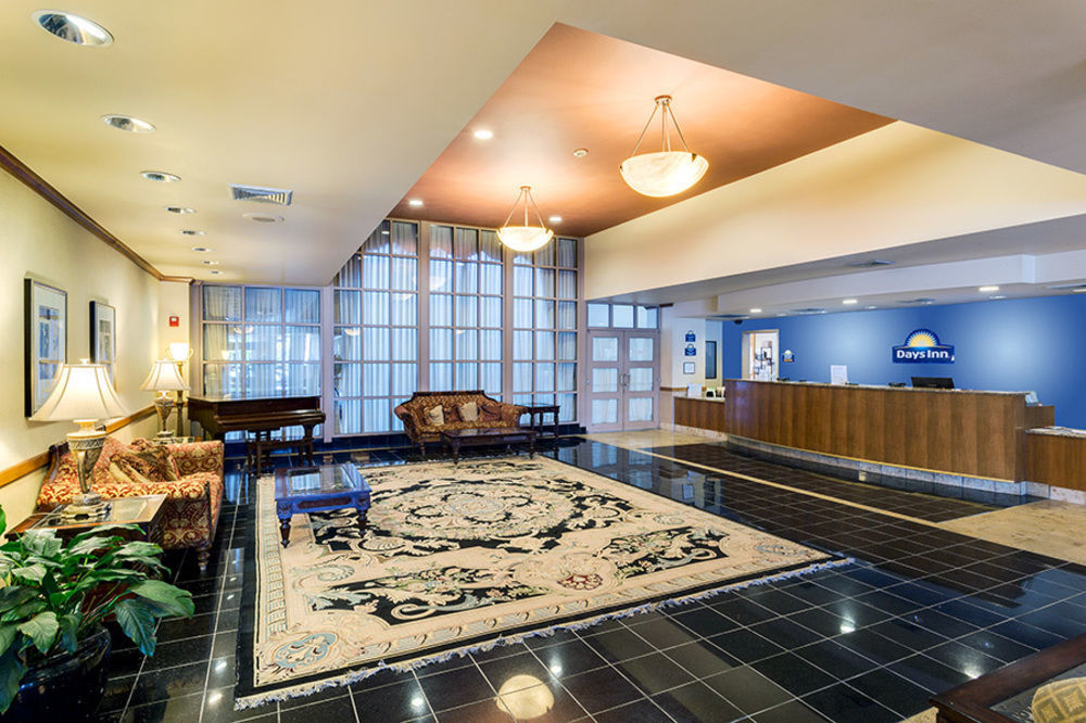 Clarion Hotel Milwaukee Airport Exterior foto